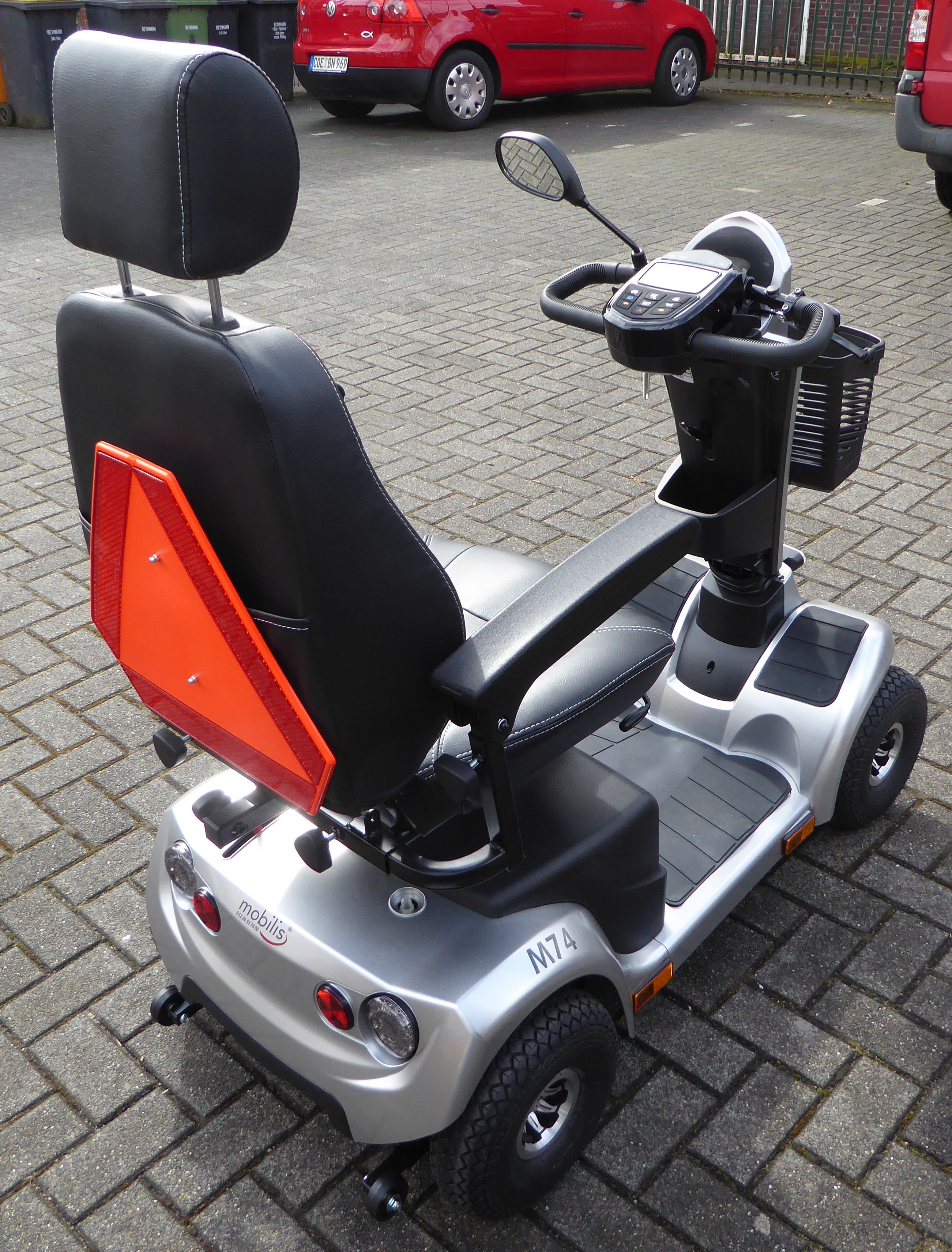 km/h 15 Lebensfreude 75 Silber MOBILIS M74 by 4-Rad-E-Scooter Ah Homann |